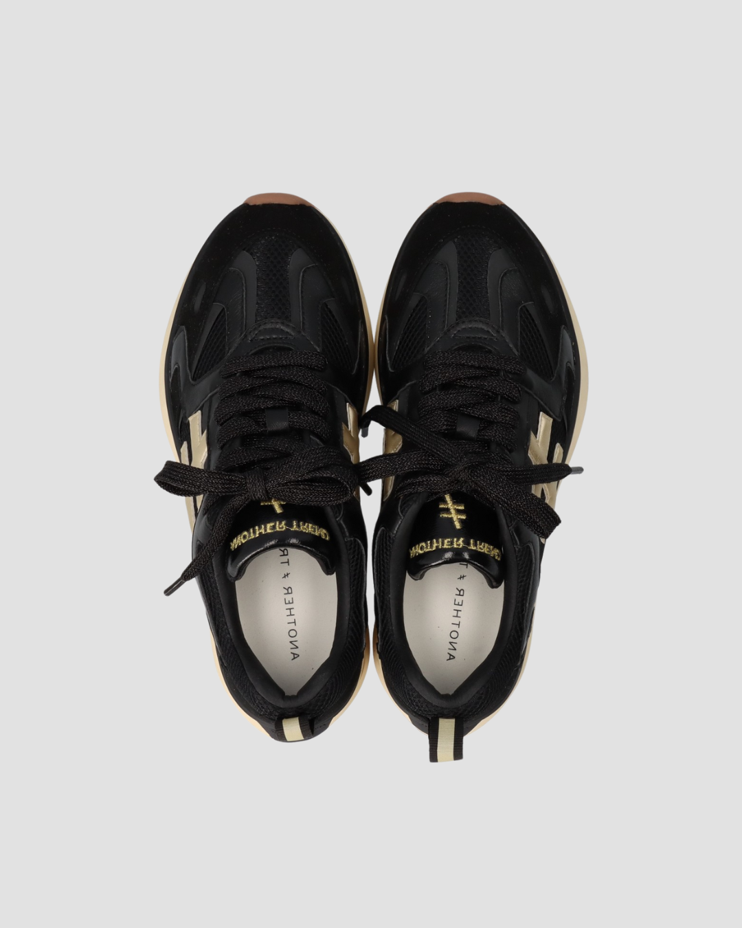 Sneakers negras deportivas