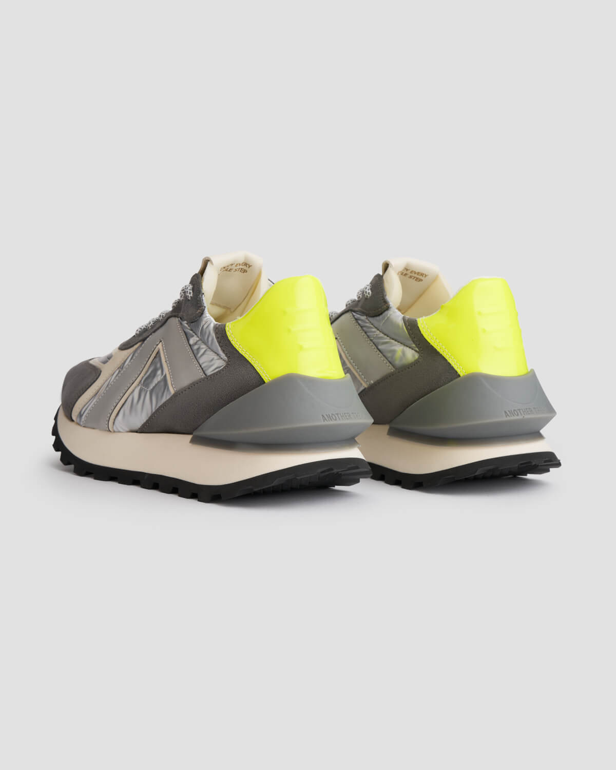 FASHION TRAINER FLUOR SILVER